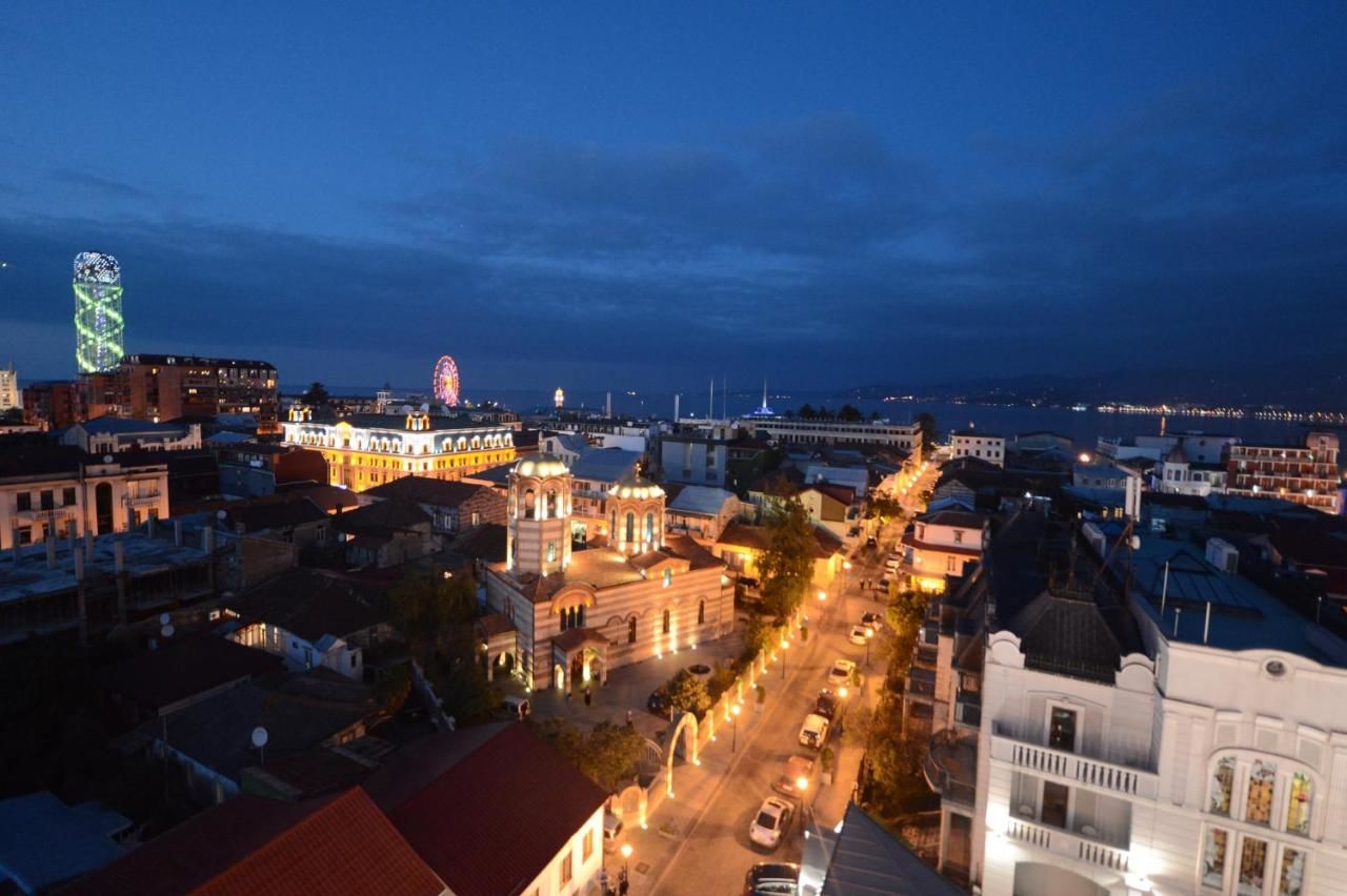 Отель Piazza Inn Батуми-16