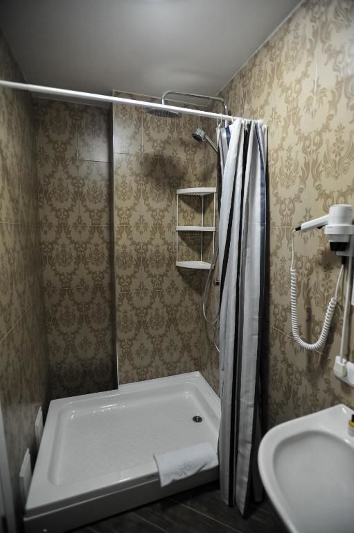 Отель Piazza Inn Батуми-47