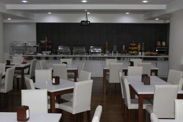 Отель Piazza Inn Батуми-9